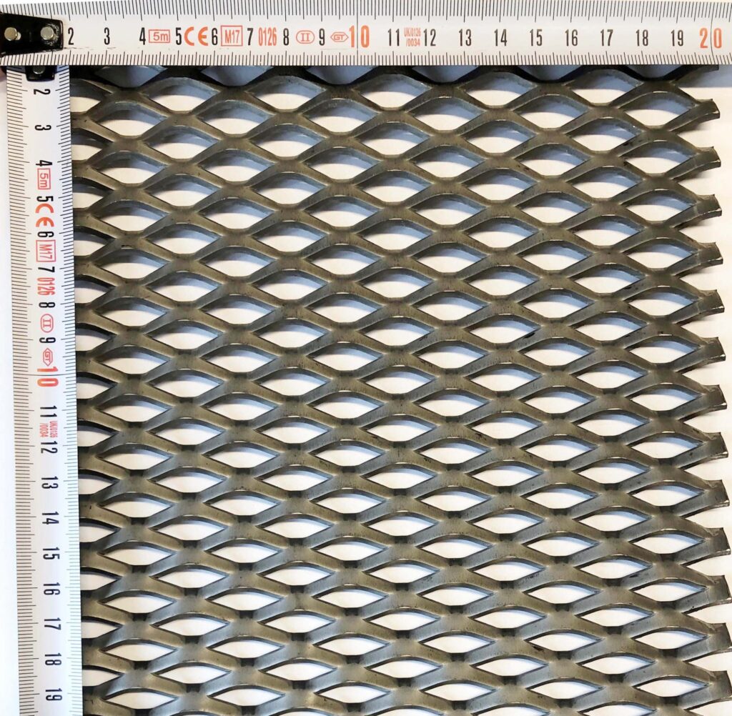 102 Strækmetal